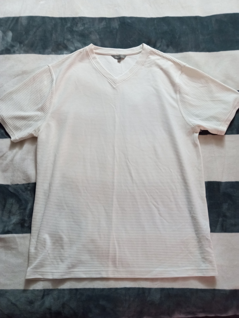 Kenneth Blake Cream Ribbed V-Neck Tee